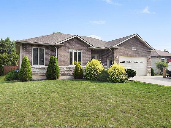 3rd image of 21107 McLean Rd