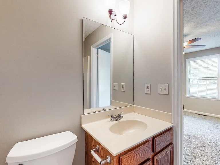 125 Kristen Ct — Photo 13