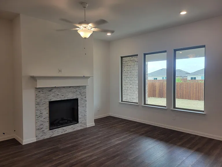 1633 Pine Valley Dr — Photo 13