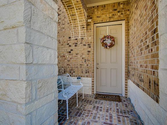 4th image of 3015 Shadowbrook Chase Ln