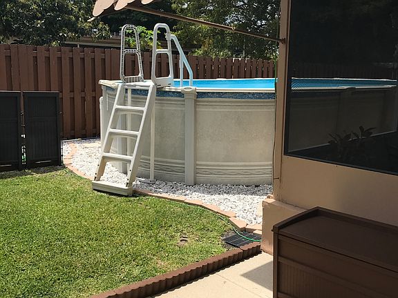 5th image of 8490 NW 29th St