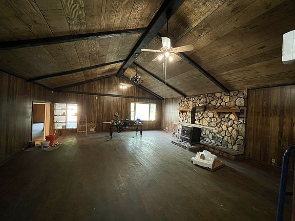 2nd image of 3414 Maple Lindale Rd