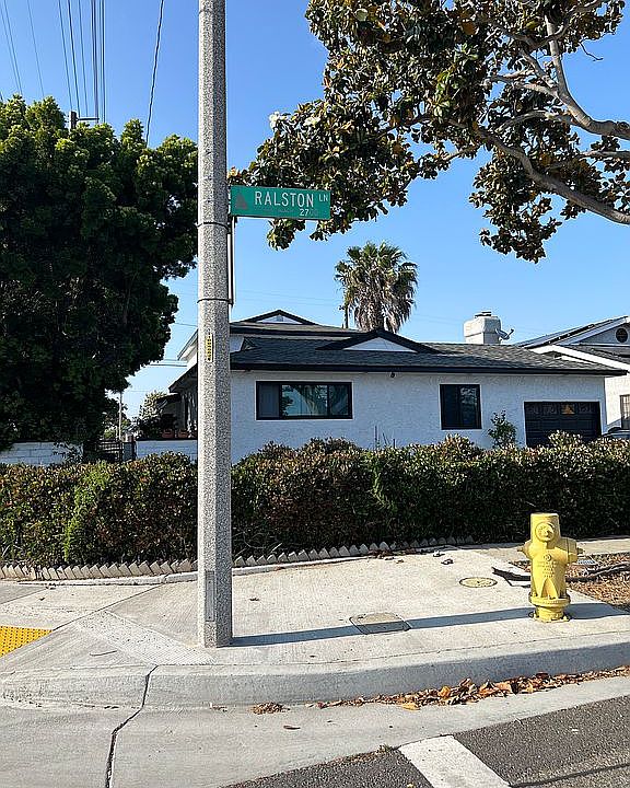 2nd image of 2701 Ralston Ln