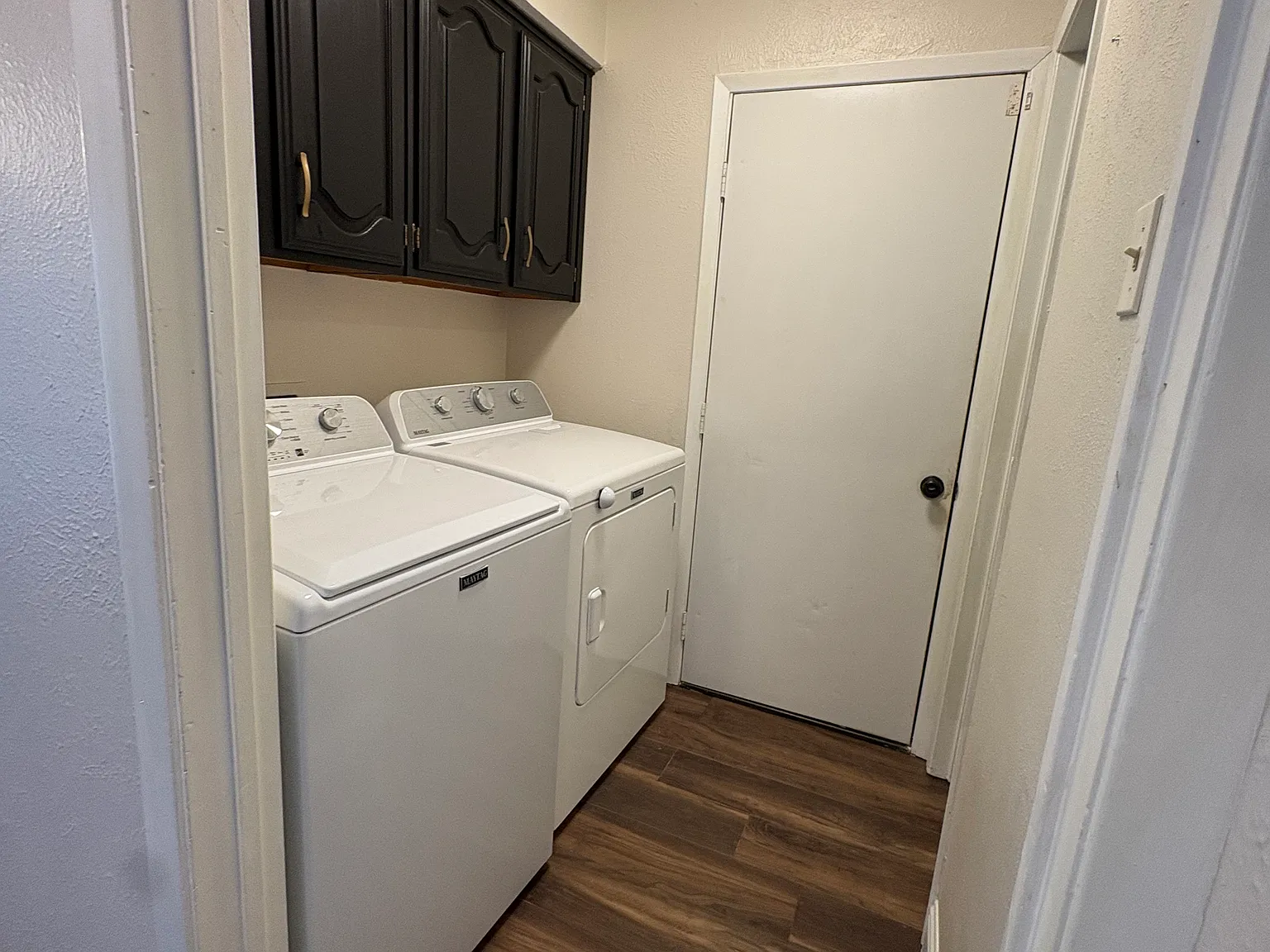 1822 Juniper Ln — Photo 2