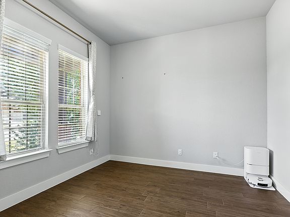 5th image of 3500 Winter Wren Way