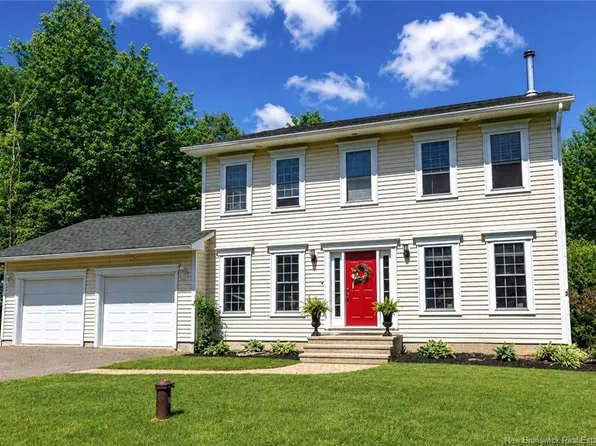 140 Garden Grove St, Lincoln, NB E3B 7G8