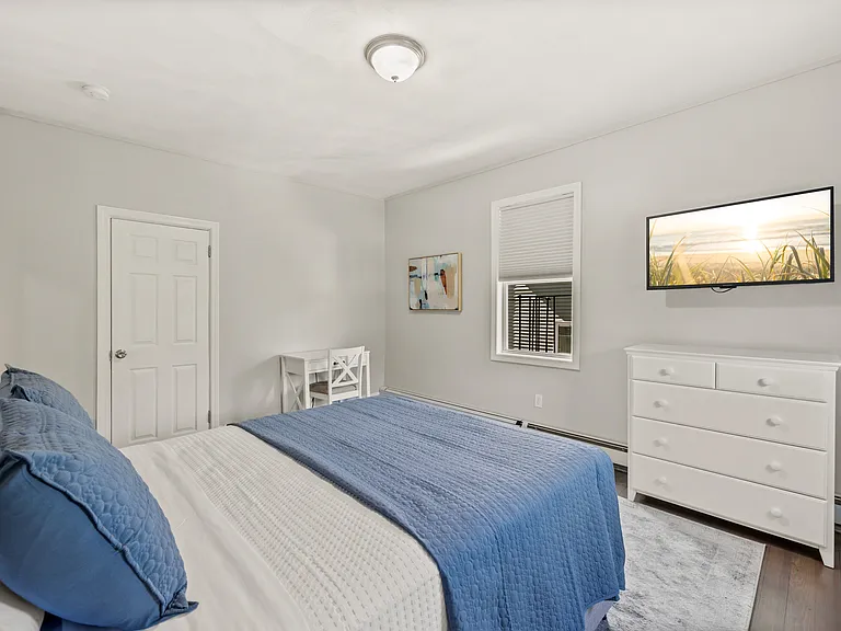 91 Ridge St #3 — Photo 8