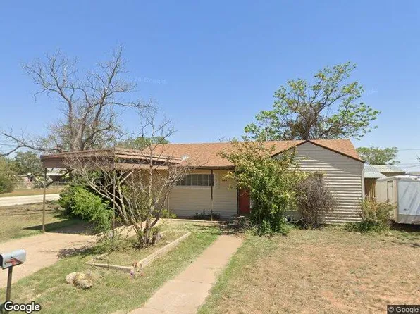112 Elm St, Snyder, TX 79549