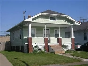 3537 W 118th St photo 1