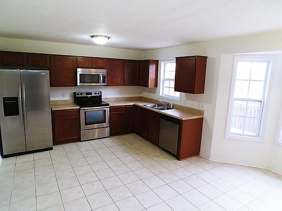 2nd image of 545 Keystone Dr