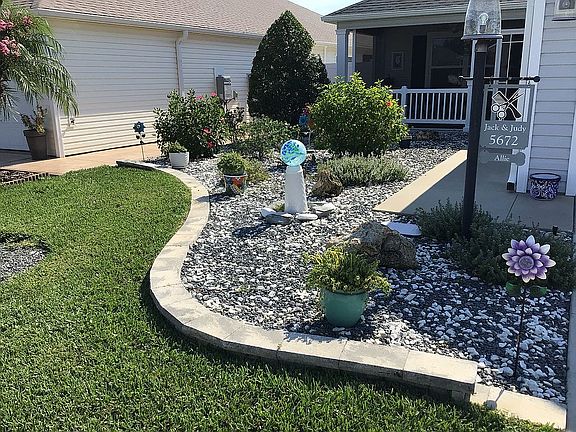 3rd image of 5672 Grimes Ct