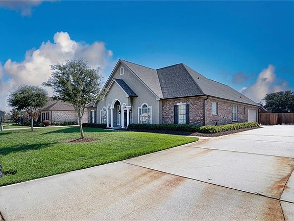 2nd image of 106 Orange Blossom Ct