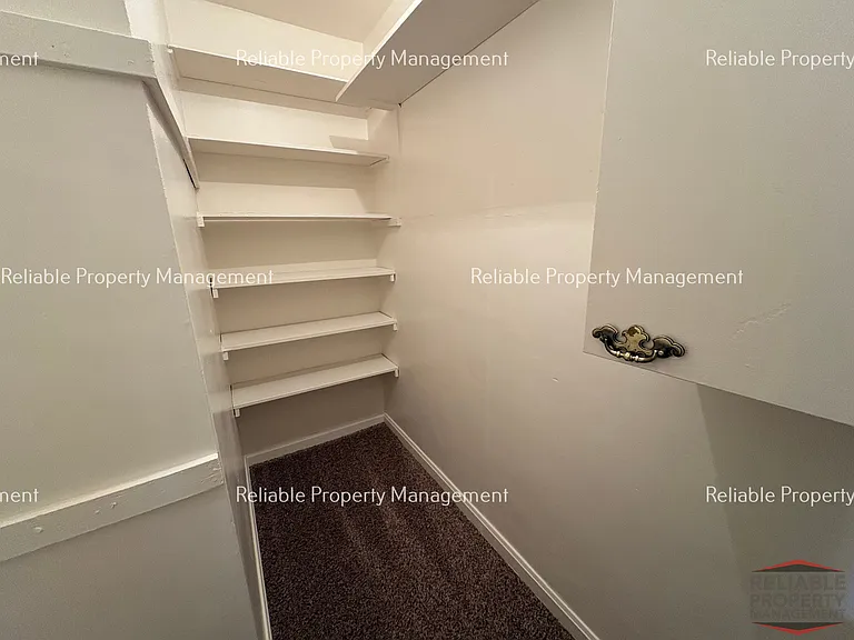 525 Walnut St #18 — Photo 3