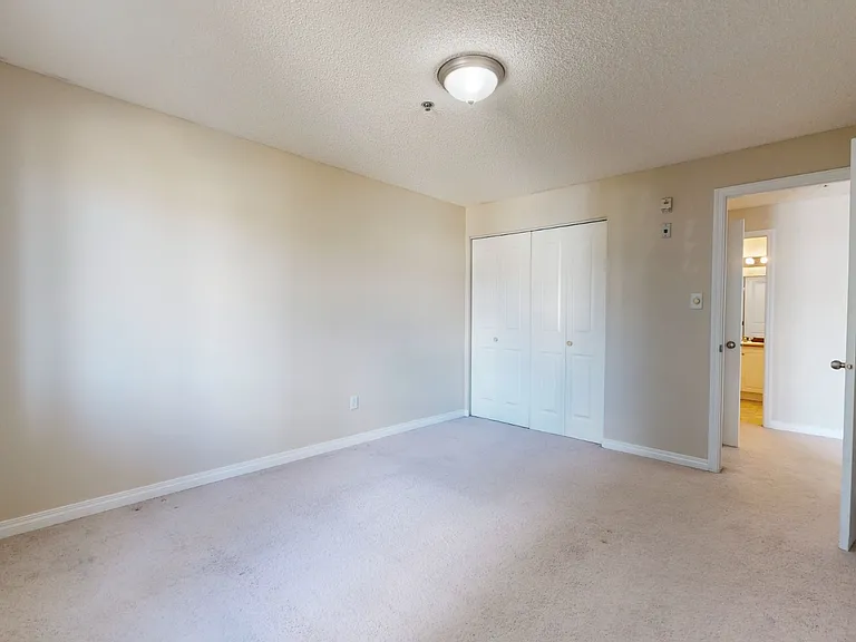2305 35a Ave NW #211 — Photo 11