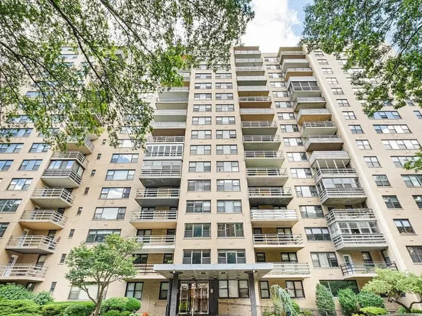 201 Saint Pauls Avenue image 1 of 15