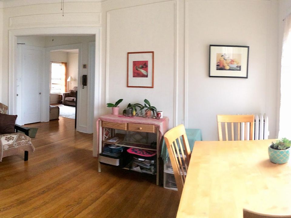 1st image of 846 Hinman Ave APT 3