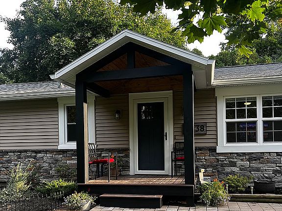 3rd image of 2338 Vandy Dr