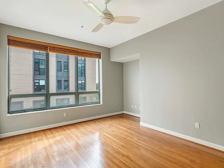 112 5th St SE #3D — Photo 23