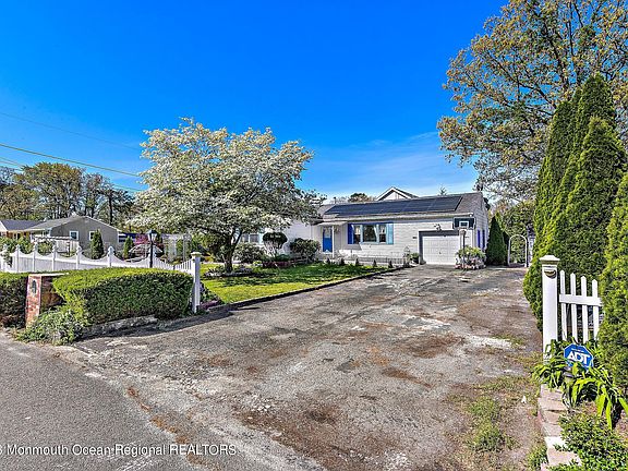 5th image of 601 Bismarck Street