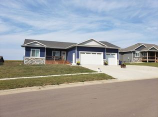 104 E 14th St, Dell Rapids, SD 57022