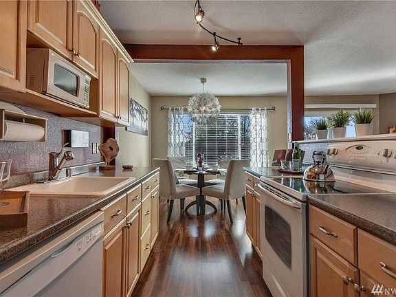 4th image of 9922 NE 116th St #E312