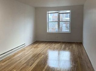 3544 28th St APT 3A, Astoria, NY 11106