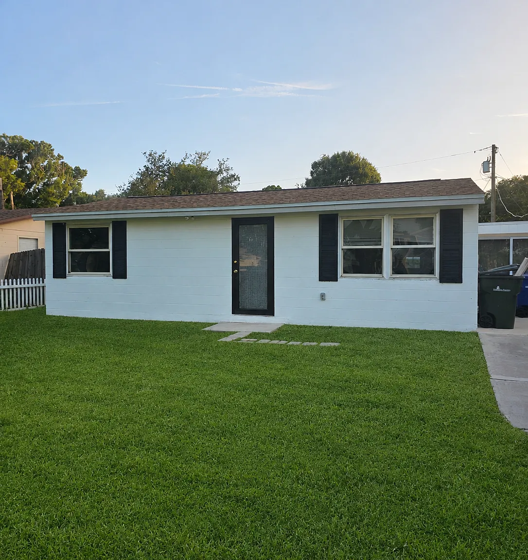 2 bed, 814 sqft, $1,800 — Photo 1