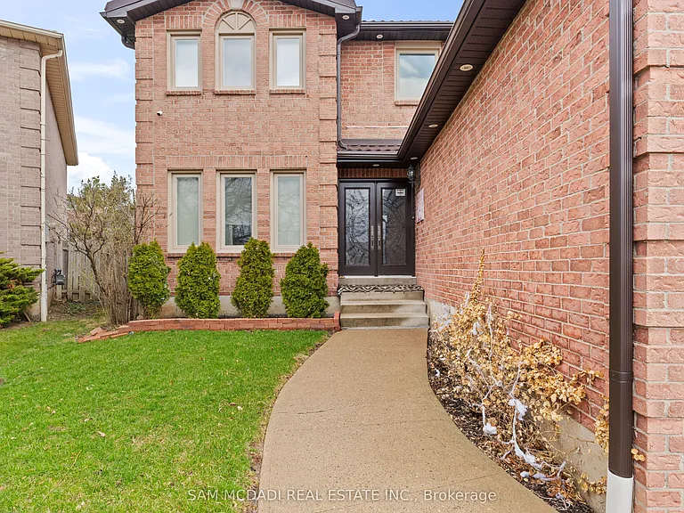 1527 Chiddingstone Cir #A — Photo 2