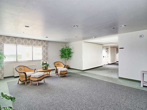 4th image of 1111 Horizon Dr APT 505