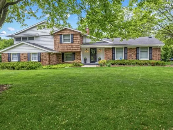 1875 Hollyhock LANE, Elm Grove, WI 53122