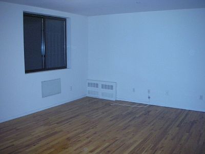 2nd image of 221 Parkville Ave APT 4C