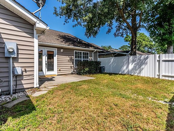 3rd image of 3269 Walter Dr