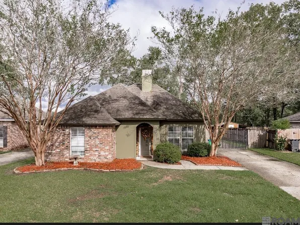 18082 Wood Haven Dr, Prairieville, LA 70769