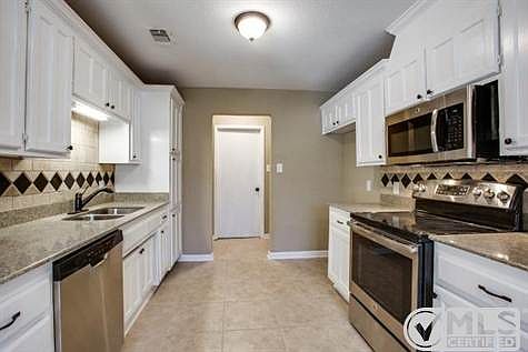 3rd image of 9905 Dickens Dr