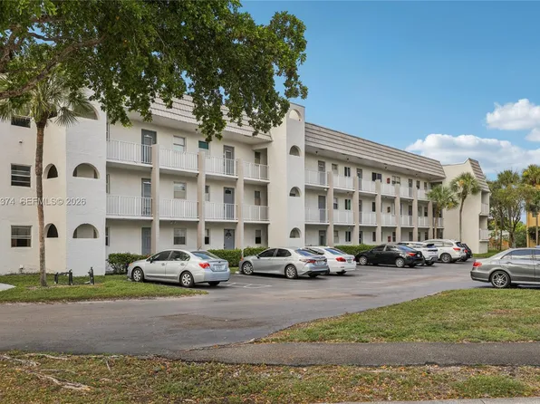 8135 Sunrise Lakes Blvd APT 208, Sunrise, FL 33322