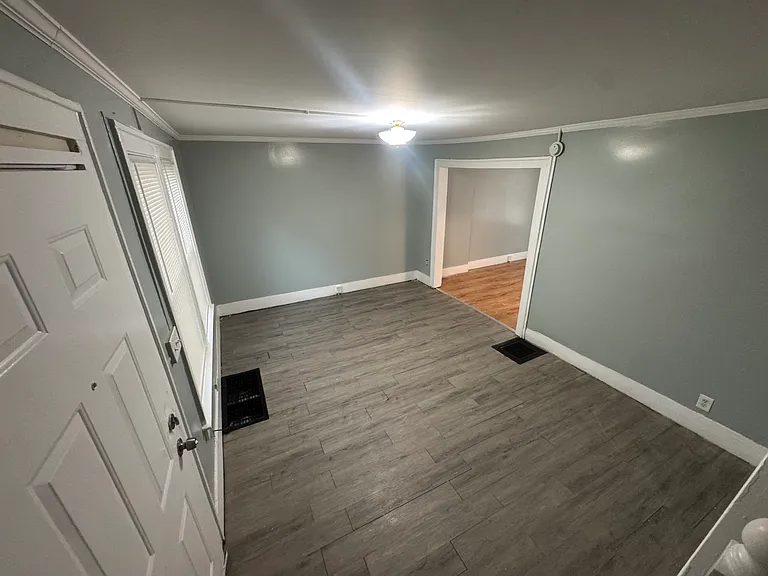 12 Jefferson St #12 — Photo 7