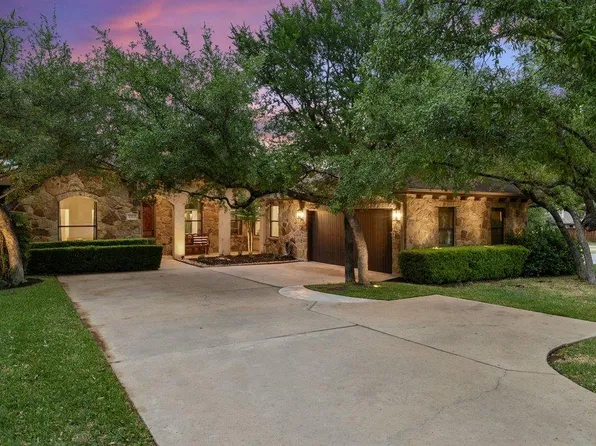 102 Blue Jay Dr, Lakeway, TX 78734