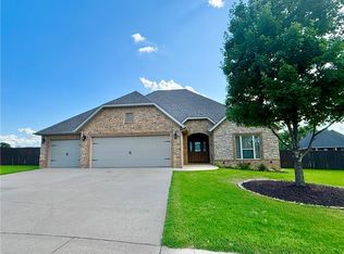 145 Rosemeade Dr, Farmington, AR 72730