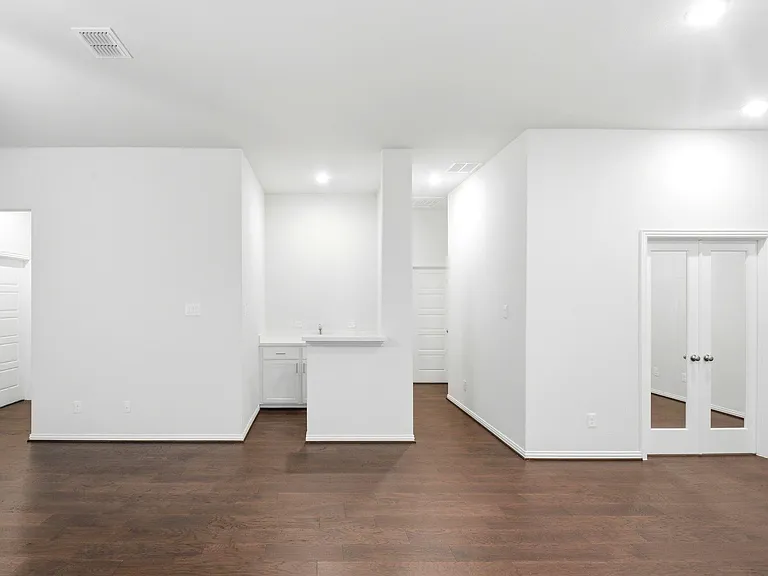 2106 Villa Flora Ln — Photo 14