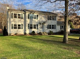 21 Patriot Rd, Lake Hopatcong, NJ 07849