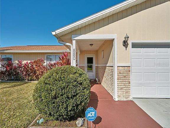 4th image of 880 Adour Dr