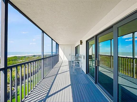 4th image of 420 BEACH ROAD #606