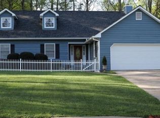 2649 Forest Glen Dr, Marietta, GA 30066