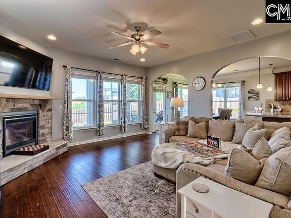 4th image of 444 Reedy River Ct