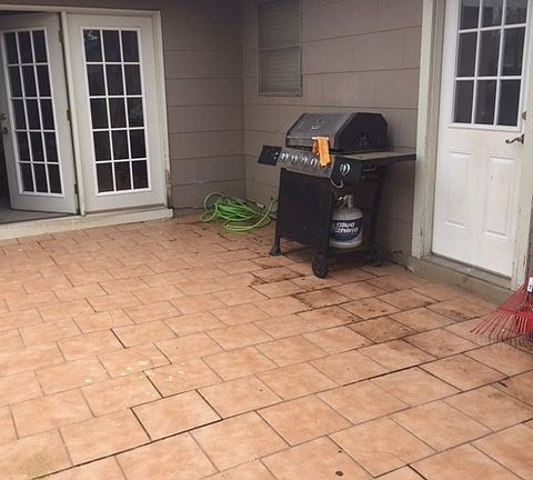3rd image of 1717 E 49th St
