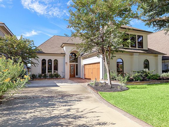 3rd image of 79 Sarasota Cir N
