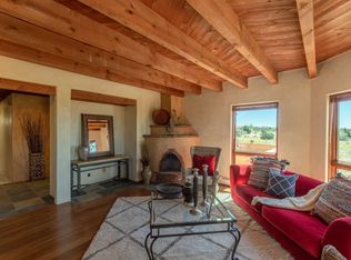 5 Raudo Pl, Santa Fe, NM 87508