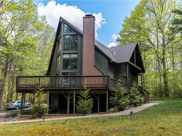 260 Old Oxford Rd, North Smithfield, RI 02896