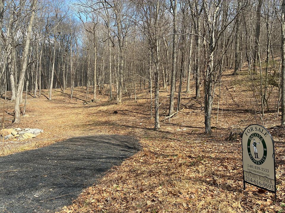 1st image of Sm 101 Overlook Dr #Hot
