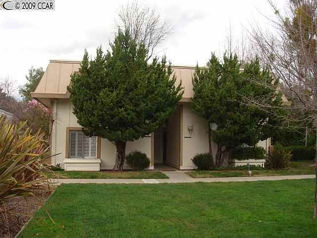1st image of 1240 Singingwood Ct APT 2